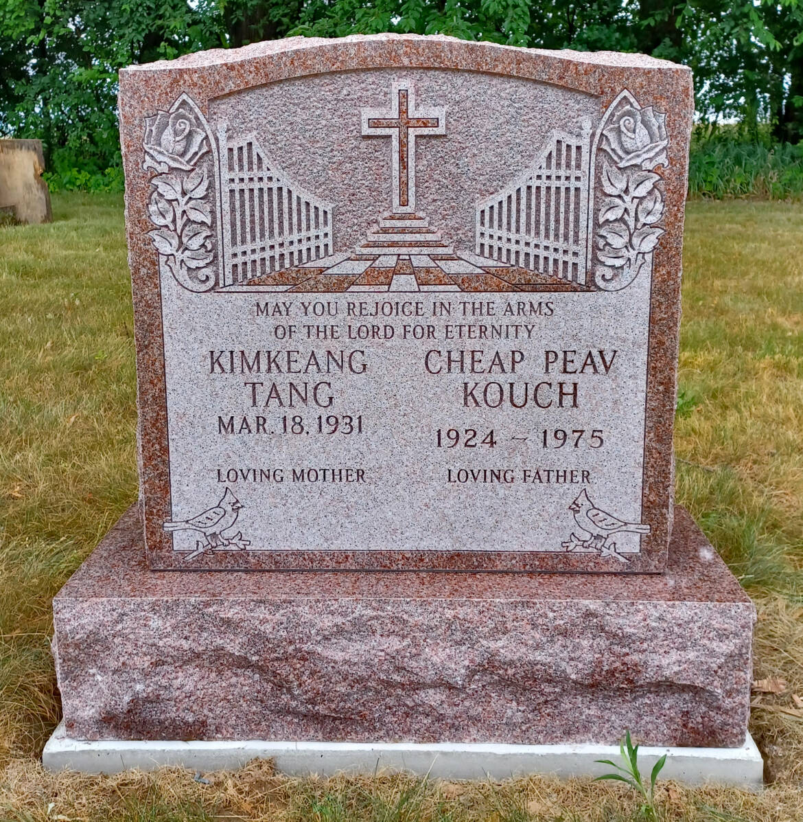 Tang.-Kouch-1.jpg